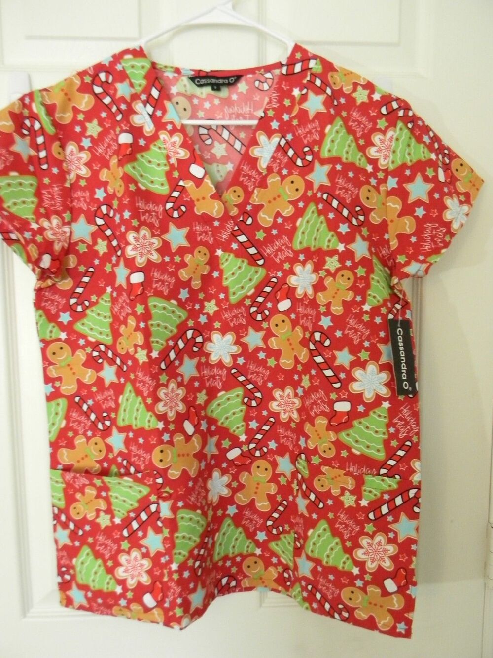 Cassandra O Red Gingerbread Tree Cookie Christmas Scrubs Sz S  NWT
